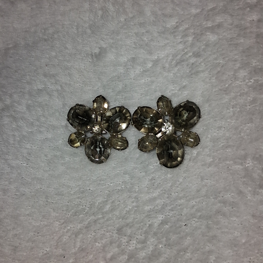 Vintage Floral Crystal Clip On Earrings